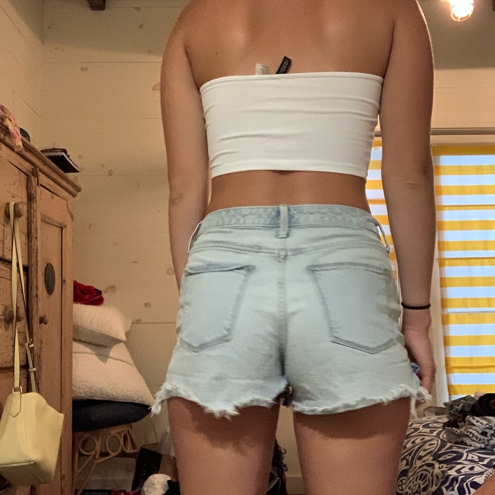 basic white top - Picture 2 of 3